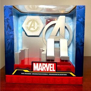 Disney Parks Marvel Avengers Desk Organiser Phone Stand Sticky Notes Paper Clips